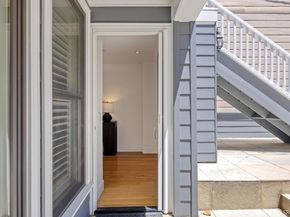 942 South Van Ness Avenue, San Francisco CA 94110