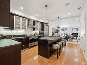 942 South Van Ness Avenue, San Francisco CA 94110