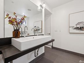 942 South Van Ness Avenue, San Francisco CA 94110