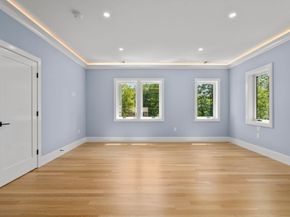 105 Lincoln St, Northborough MA 01532