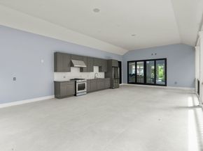 105 Lincoln St, Northborough MA 01532