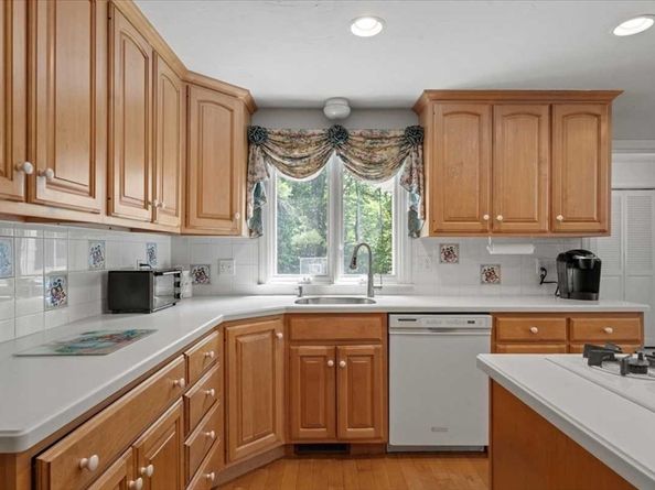 50 West Elm Street, Hopkinton MA 01748