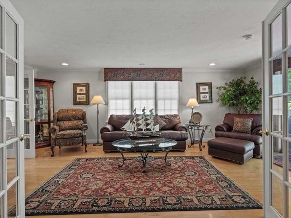 50 West Elm Street, Hopkinton MA 01748