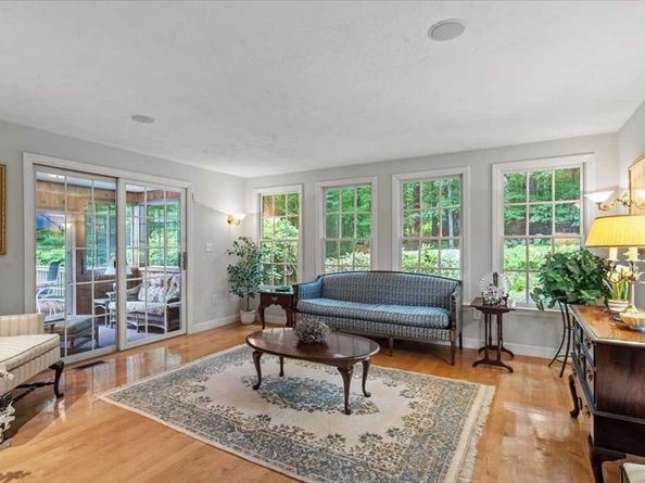 50 West Elm Street, Hopkinton MA 01748