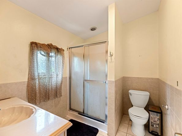 105 Washington Ave, Chelsea MA 02150