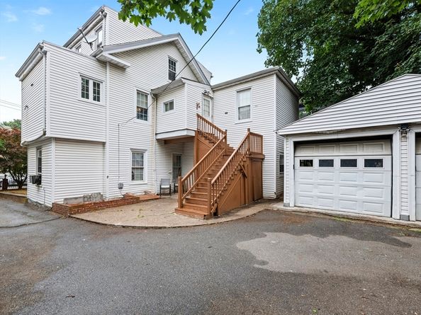 105 Washington Ave, Chelsea MA 02150