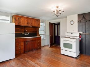 11 High Rd, Newbury MA 01951