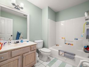 15 Bagnell Dr 15, Pembroke MA 02359