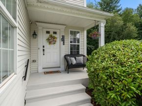 15 Bagnell Dr 15, Pembroke MA 02359