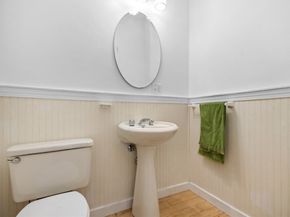 62 Clifford St A, Boston MA 02119