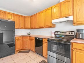 44 Grove St, Milford MA 01757
