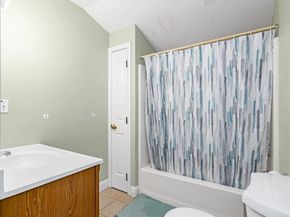 44 Grove St, Milford MA 01757