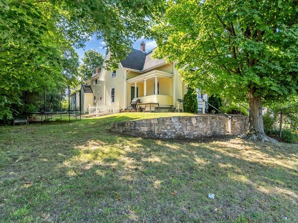 44 Grove St, Milford MA 01757