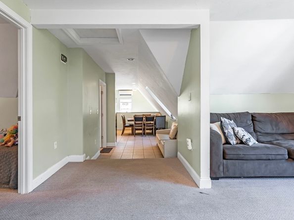 44 Grove St, Milford MA 01757