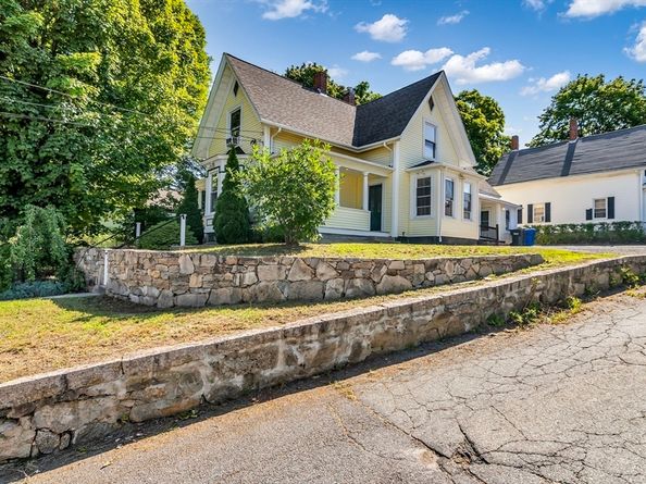 44 Grove St, Milford MA 01757