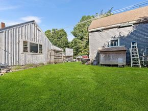 68 Wareham St, Middleboro MA 02346