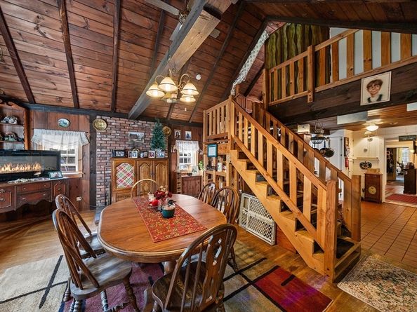 68 Wareham St, Middleboro MA 02346