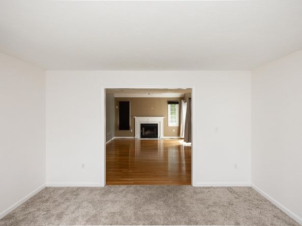 9 Heidi Ln, Grafton MA 01519