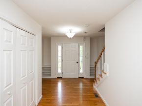 9 Heidi Ln, Grafton MA 01519