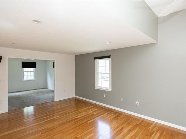 9 Heidi Ln, Grafton MA 01519