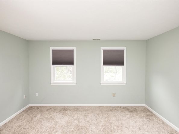 9 Heidi Ln, Grafton MA 01519