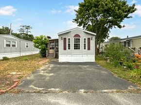 4 Francis Street, Wareham MA 02538