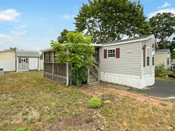 4 Francis Street, Wareham MA 02538