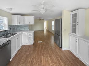 4 Francis Street, Wareham MA 02538