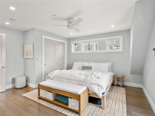 67 Sawyer Ave 3, Boston MA 02125