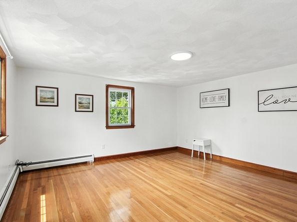 106 Home Park Rd, Braintree MA 02184