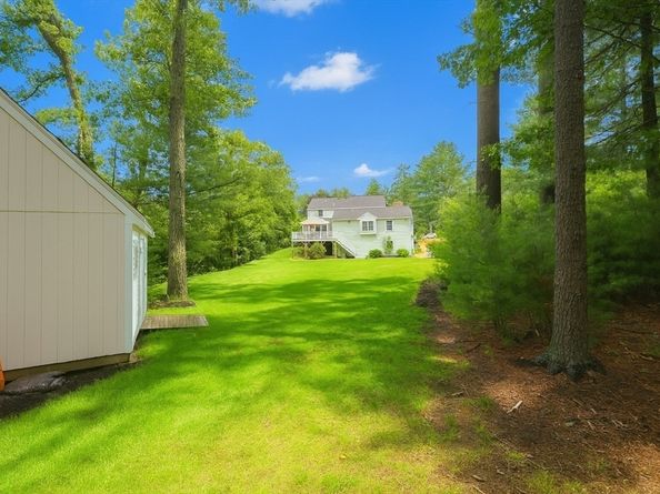 24 Enfield Dr, Andover MA 01810