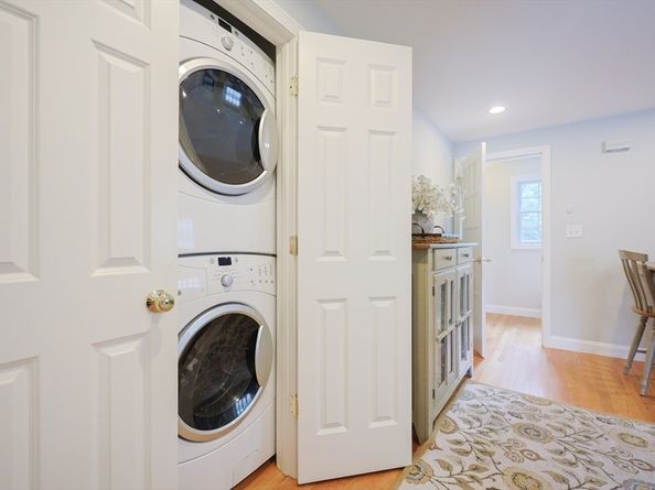 24 Enfield Dr, Andover MA 01810