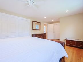 24 Enfield Dr, Andover MA 01810