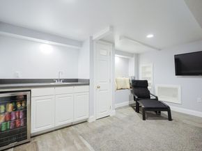 24 Enfield Dr, Andover MA 01810