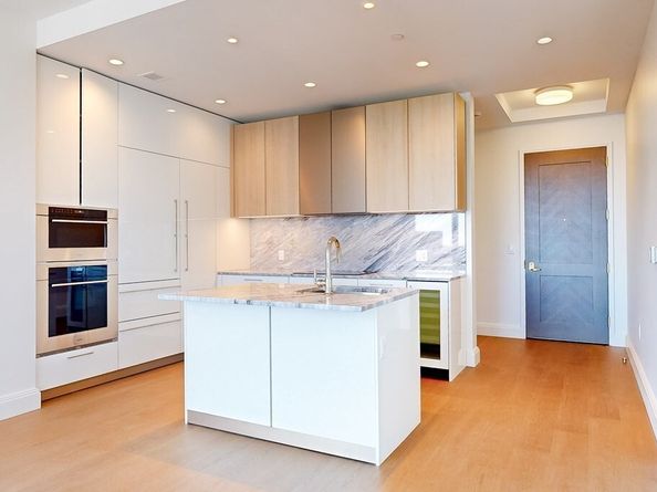 240 Devonshire Street 4011, Boston MA 02110