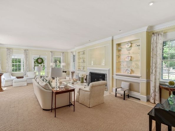 4 Claybrook Rd, Dover MA 02030