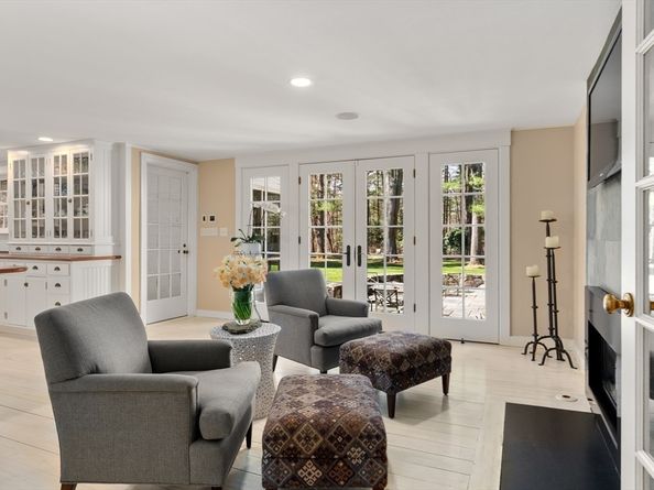4 Claybrook Rd, Dover MA 02030