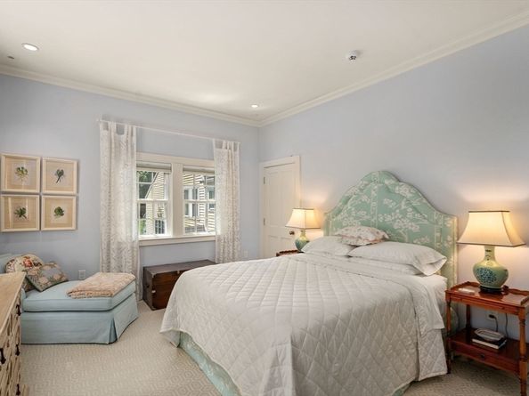 4 Claybrook Rd, Dover MA 02030