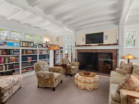 4 Claybrook Rd, Dover MA 02030