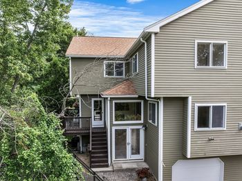 16 Admirals Ln