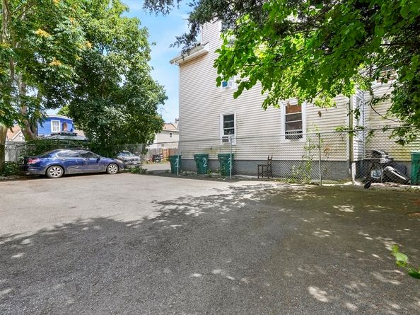 10-16 Stephen Street 1, Lynn MA 01902