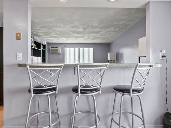 10-16 Stephen Street 1, Lynn MA 01902