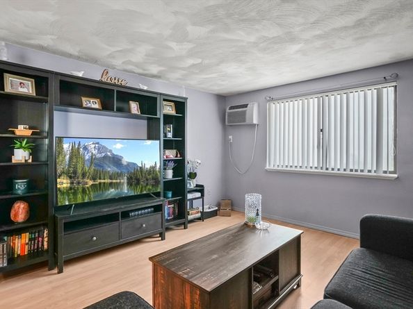 10-16 Stephen Street 1, Lynn MA 01902