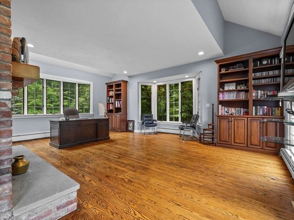 18 Old Colony Dr, Dover MA 02030