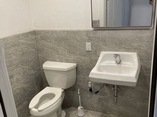 69 N Common St, Lynn MA 01902