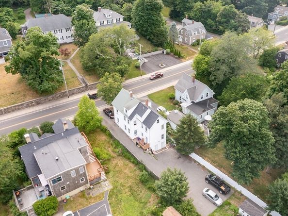 211 Court St, Plymouth MA 02360
