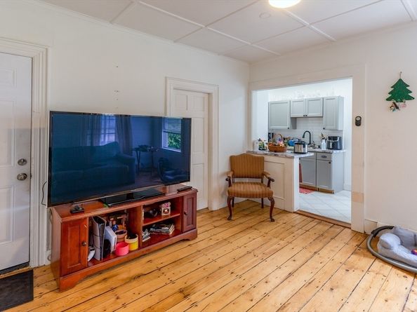 211 Court St, Plymouth MA 02360