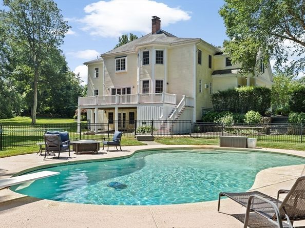 76 Clapp Rd, Scituate MA 02066