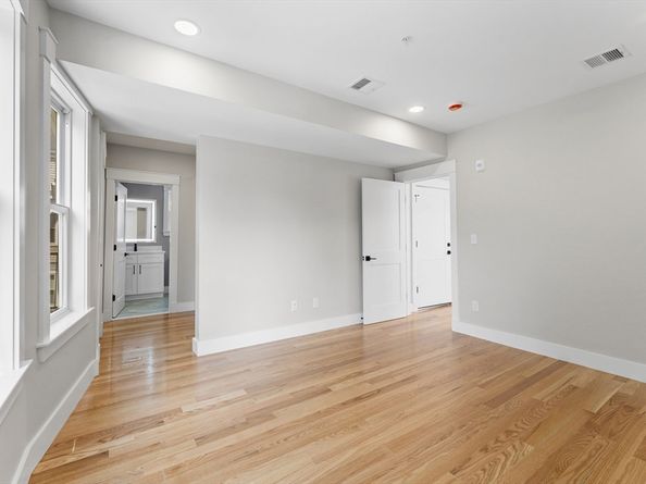 57 Packard Ave 2, Somerville MA 02144