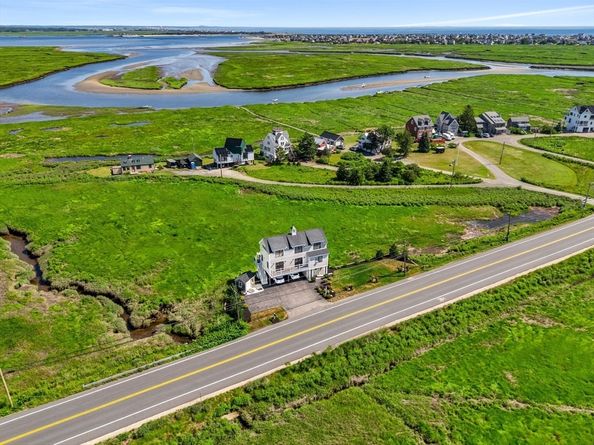 65 Plum Island Tpke, Newbury MA 01951